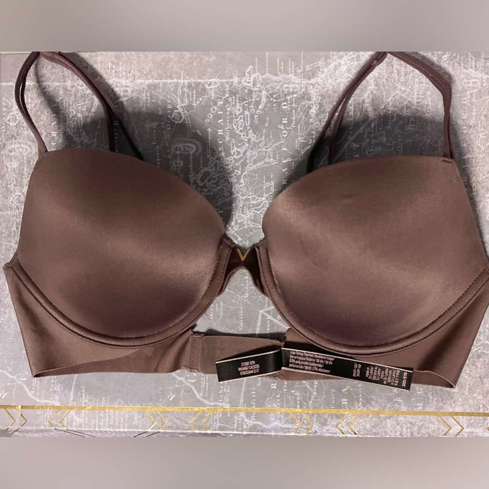 Victoria’s Secret Sexy Illusions 32D Push Up bra